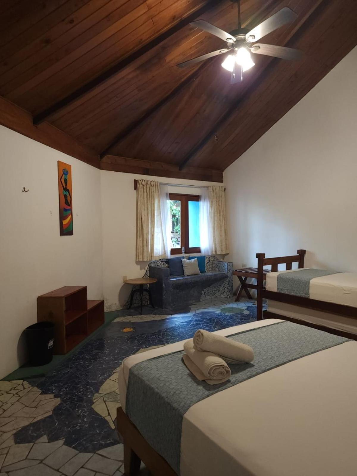 Hotel Casa Thirema Tortuguero Esterno foto